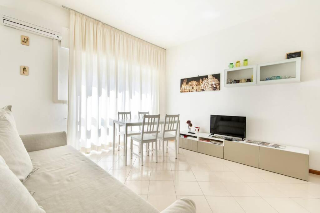 Al Politeama Apartment ปาแลร์โม ภายนอก รูปภาพ