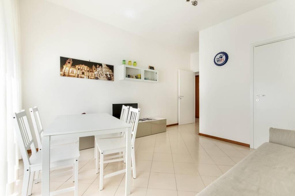 Al Politeama Apartment ปาแลร์โม ภายนอก รูปภาพ