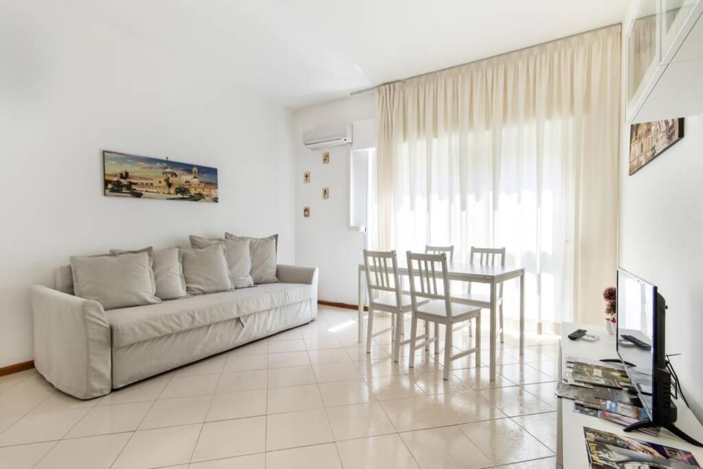 Al Politeama Apartment ปาแลร์โม ภายนอก รูปภาพ
