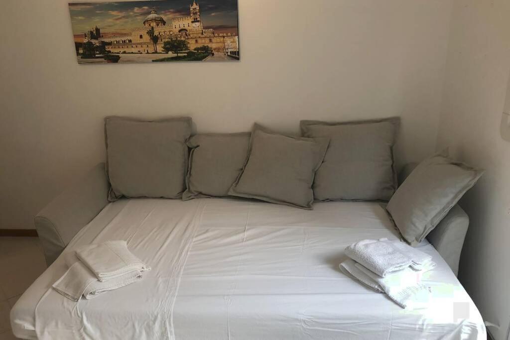 Al Politeama Apartment ปาแลร์โม ภายนอก รูปภาพ